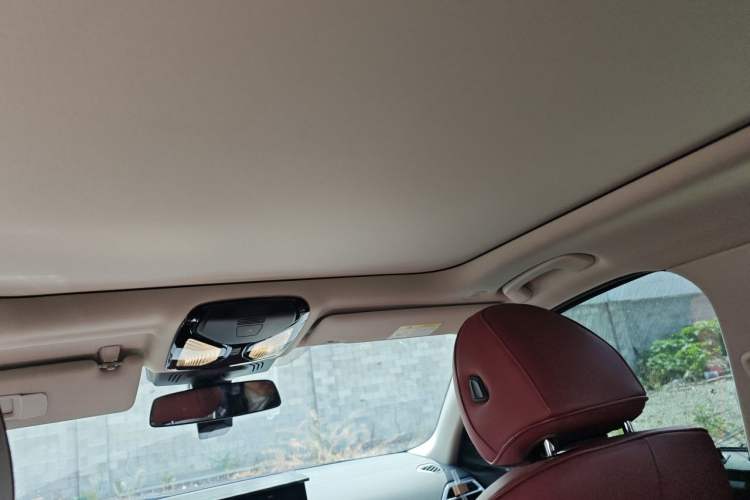 Used BMW i3 2025 eDrive 40 L Midnight Sports Package

