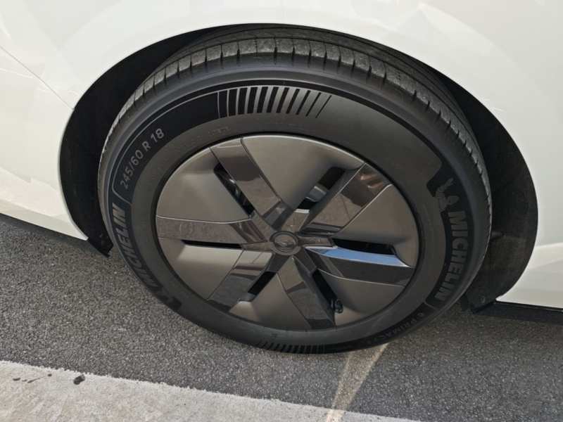 Used Li Auto MEGA 2025 Ultra Smart Refreshed Edition — 25