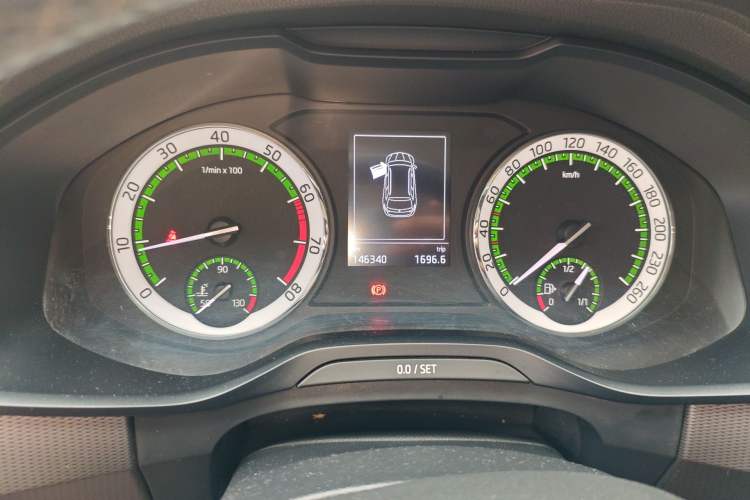 Used Skoda Kodiaq 2017 TSI330 5-Seat Two-Wheel Drive Luxury Edition Instrument Cluster