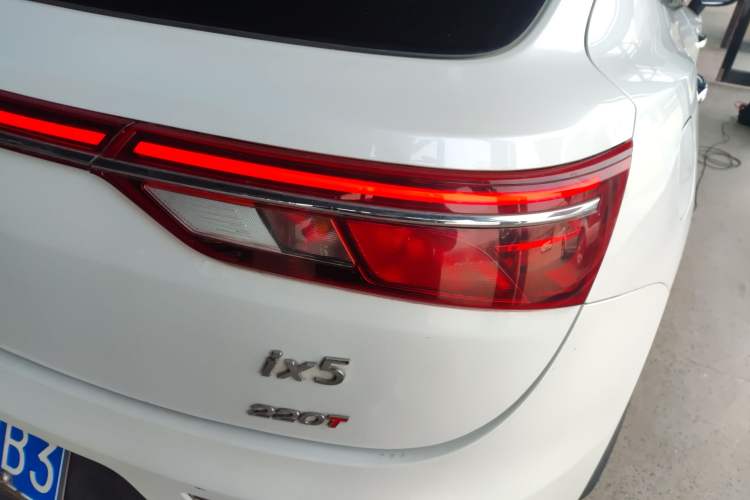 Used Dongfeng Fengon ix5 2021 1.5T CVT Urban Dynamic Edition
