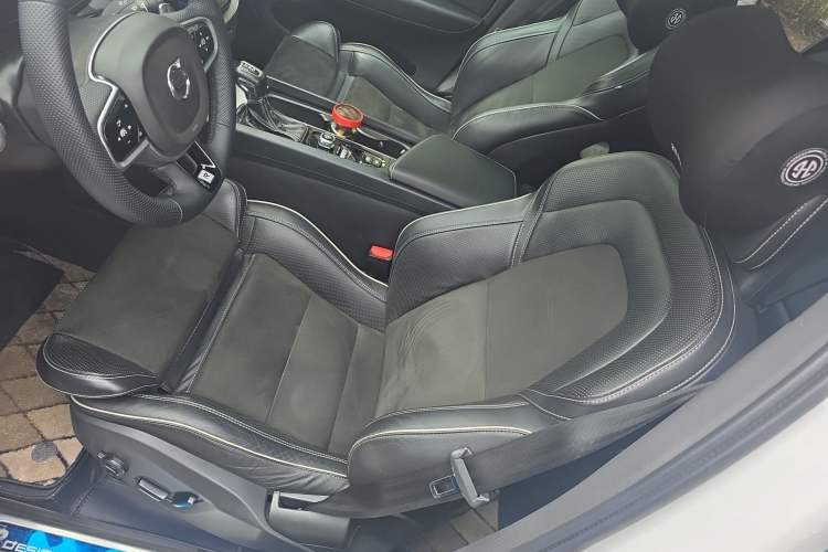 Used Volvo XC60 2019 T5 4x4 Zhiyuan Sport Edition China V Standard Left Front Seat