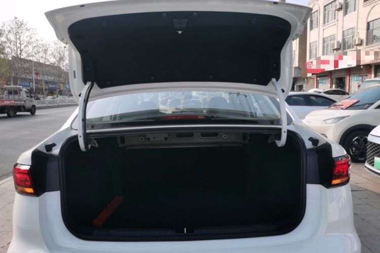 Used Geely Auto Emgrand 2026 Model 4th Generation 4 Millionth Anniversary Edition 1.5L CVT Feiyue Edition
