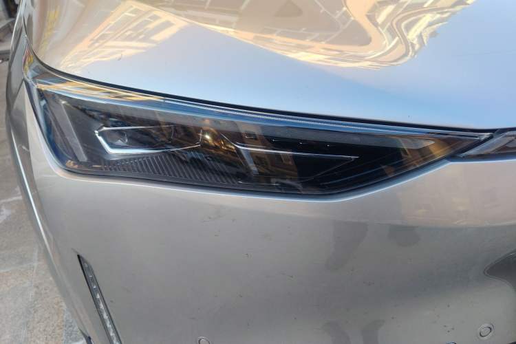 Used Hycan Z03 2022 620 km Range Trendy Cool Version 160 kW 76.8 kWh