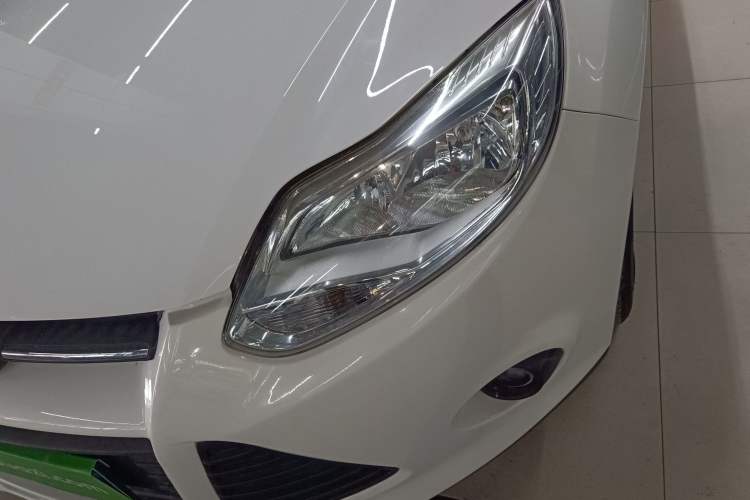 Used Ford Focus 2012 Sedan 1.6L Automatic Comfort Model