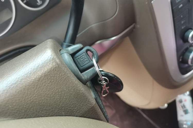 Used Buick GL8 2014 2.4L Comfort Edition
