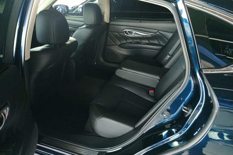 Used Infiniti Q70 2017 Q70L 2.5L Elite Edition