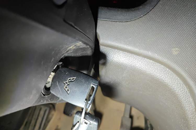 Used Wuling Rongguang 2014 1.2L S Base Model