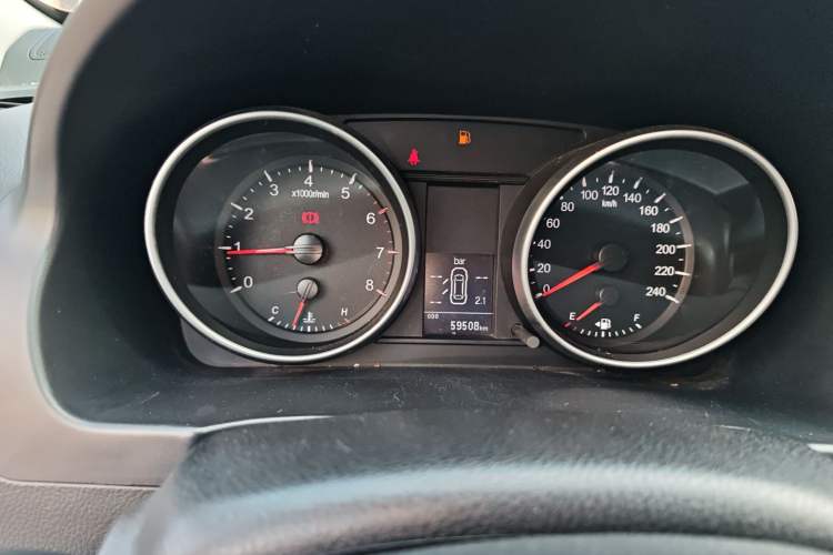 Used Haval H6 2015 Upgraded Model 1.5T Manual Two-Wheel Drive Elite Version