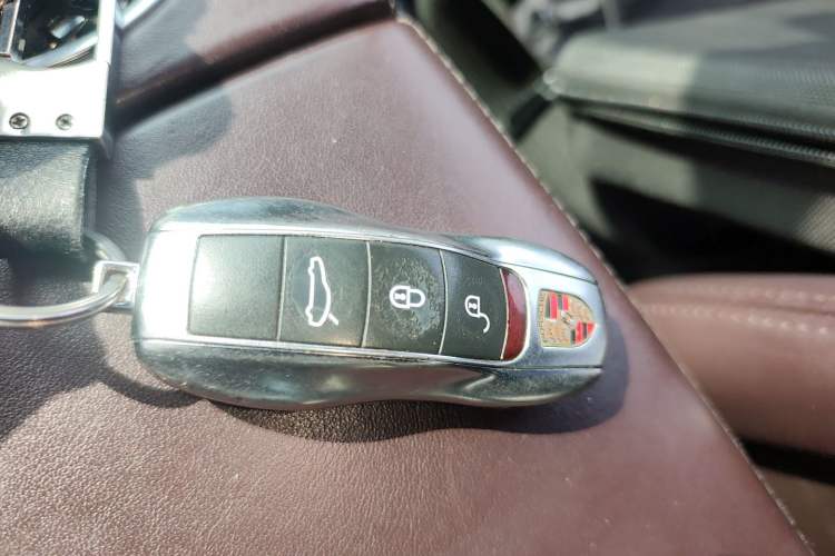 Used Porsche Panamera 2010 Panamera 4 3.6L
