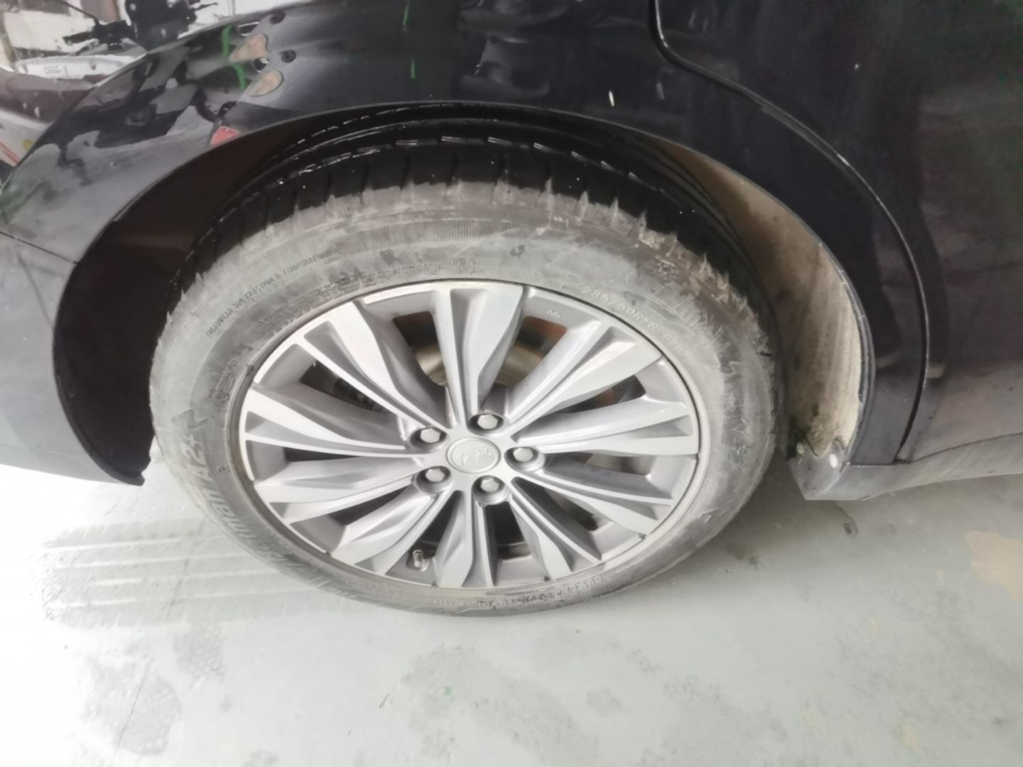 Hongqi E-QM5 2022 431 km Charge & Enjoy Edition — снимка 11
