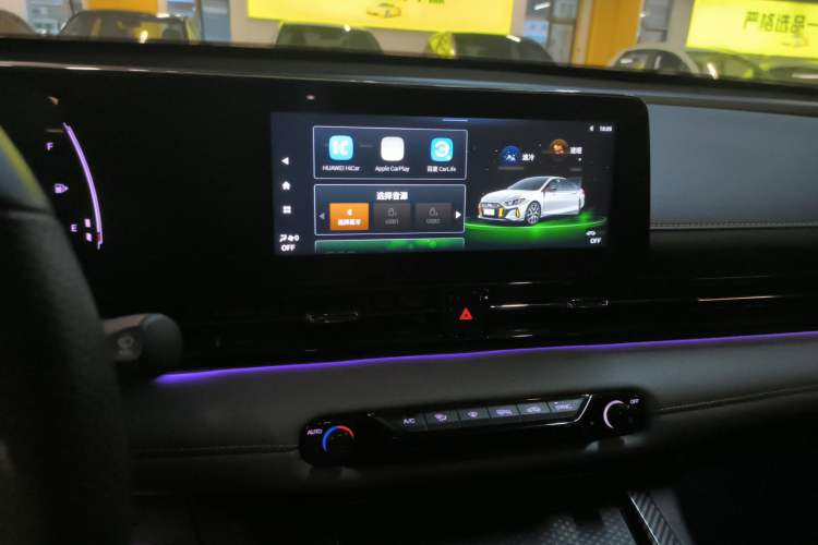 Used GAC Trumpchi EMPOW 2021 270T DCT J15 Version Audio And AC Panel