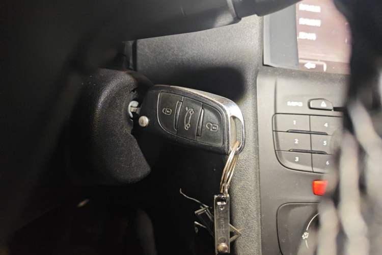 Used Citroen C4L 2014 1.8L Intelligent Drive Automatic Enjoyment Model