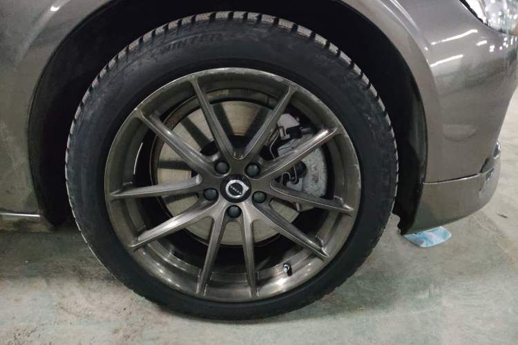 Used Volvo S90 New Energy 2023 T8 Plug-in Hybrid All-Wheel Drive Long-Range Zhiyi Luxury Edition
