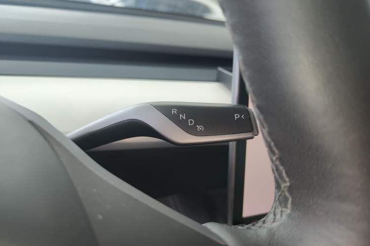 Used Tesla Model Y 2021 Long-Range All-Wheel-Drive Version 3D7