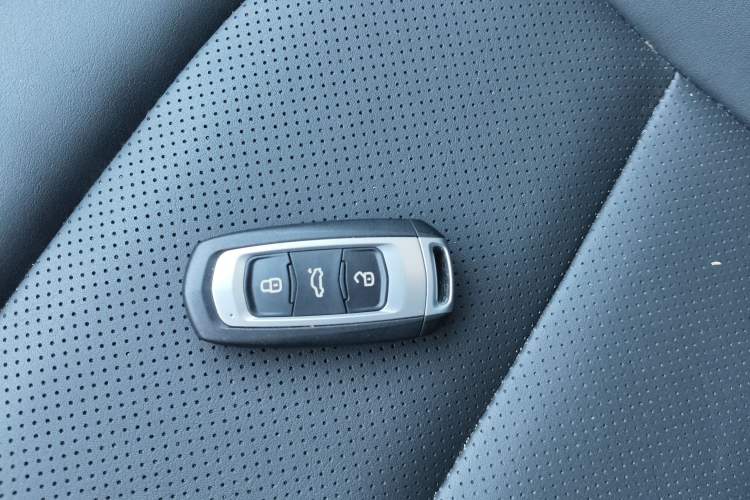 Used Geely Auto Emgrand GS 2018 Elegant Edition 1.8L Manual LingShang Model