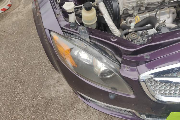 Used Lotus L5 2011 Sedan 1.6L Automatic Fashion Navigation Edition