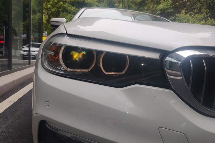 Used BMW 5 Series 2018 528Li Launch Special Edition Right Front Headlight