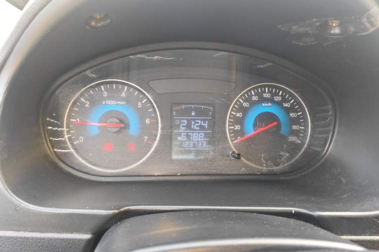 Used Dongfeng Fengon 330 2014 1.5L Manual Utility Version DK15 Instrument Cluster