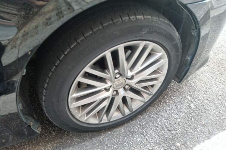 Used Toyota Crown 2017 2.0T Sport Edition Right Front Wheel Hub