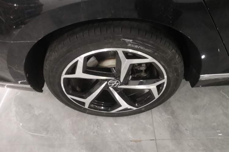 Used Volkswagen Magotan 2023 2 Million Units Limited Edition 330TSI DSG Leading Version