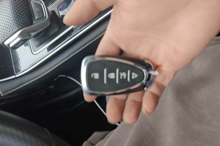 Used Roewe i6 MAX New Energy 2023 EV 420 Skyroof Special Edition Vehicle Key