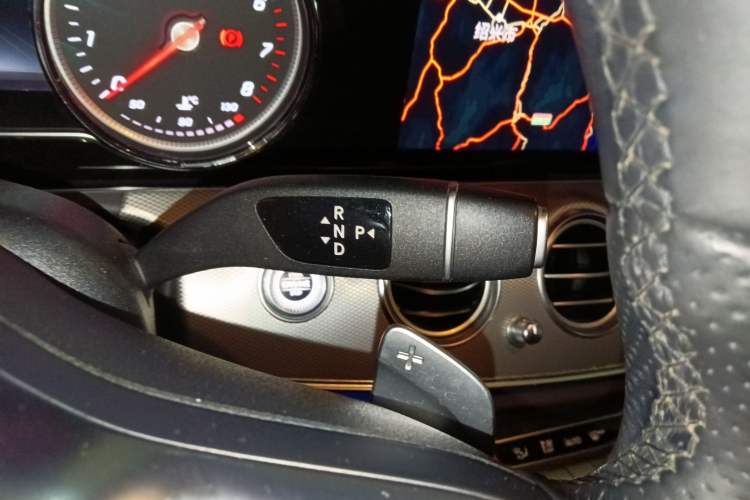Used Mercedes-Benz E-Class 2019 E 200 Sport Edition Gear Lever
