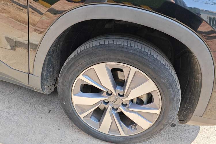 Used Geely Auto Haoyue 2020 1.8TD DCT Luxury 7-Seater Right Front Wheel Hub