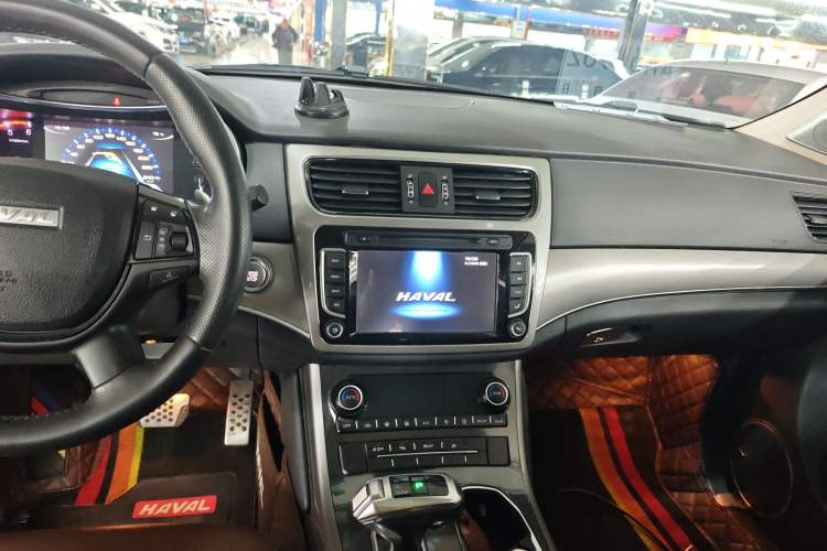 Used Haval H8 2017 2.0T Diesel Two-Wheel Drive Smart Edition
