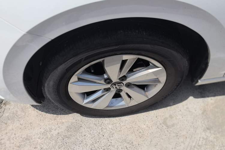 Used Volkswagen Polo 2021 Plus 1.5L Automatic Panoramic Enjoyment Edition Left Front Wheel Hub