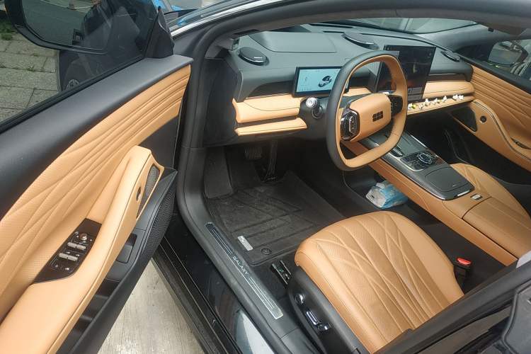 Used Geely Galaxy 8 2025 130km EM-P Starship Edition Driver Seat