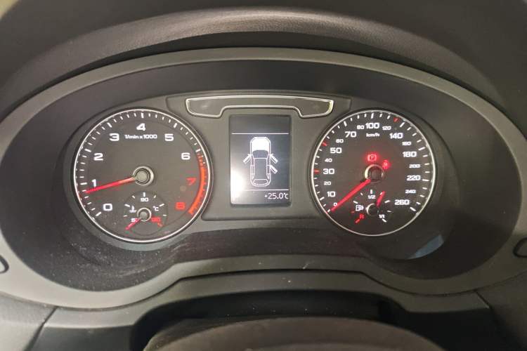 Used Audi Q3 2018 30th Anniversary Edition 35 TFSI Fashion Model Instrument Cluster