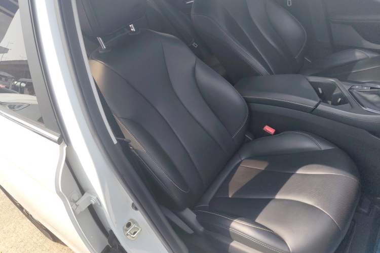 Used Roewe i5 2021 1.5L CVT Diamond Edition
