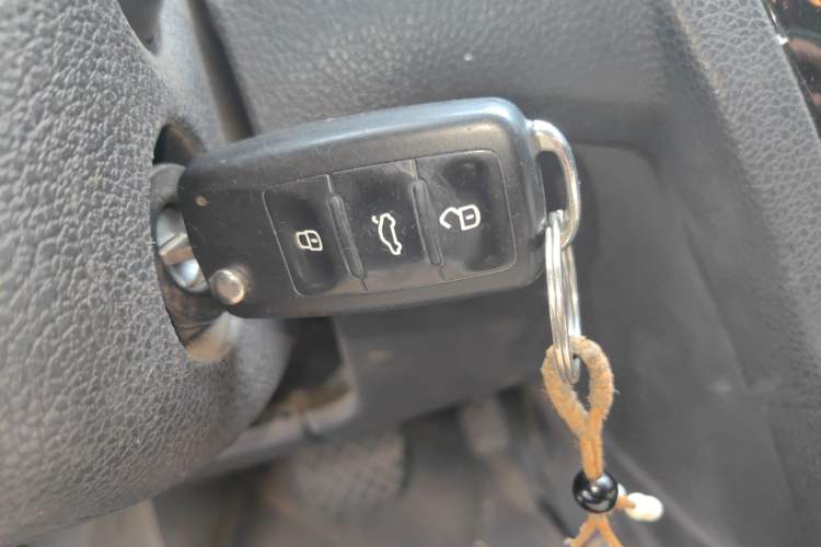 Used Volkswagen Bora 2016 1.6L Automatic Fashion Model