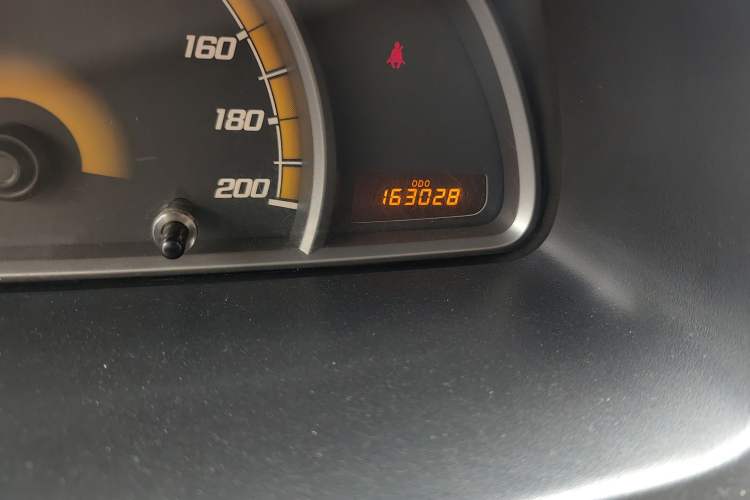 Used Chevrolet Sail 2013 Sedan 1.4L Manual Elegance Edition Odometer Close Up