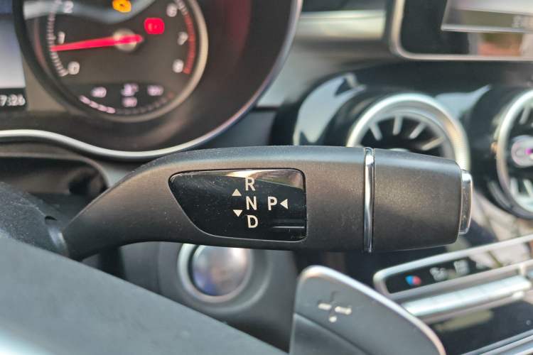 Used Mercedes-Benz C-Class 2016 C 200 Sport Edition Gear Lever