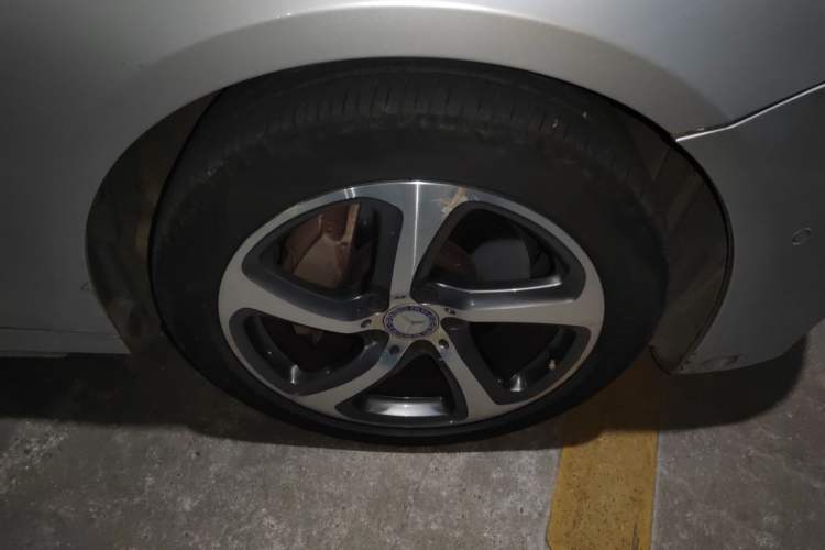 Used Mercedes-Benz E-Class 2017 E 300 L Sporty and Stylish Model