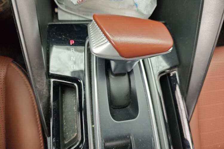 Used Kia Sportage R 2021 Ace 2.0L Splendid Edition Gear Lever