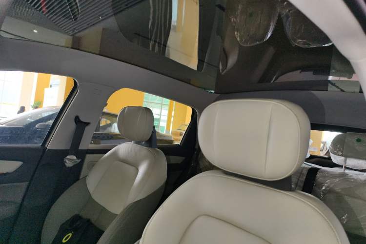 Used Bestune Yueyi 03 2025 445km Joyful Edition Headliner