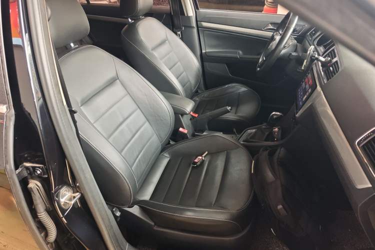 Used Volkswagen Lavida 2017 1.6L Automatic Comfort Edition