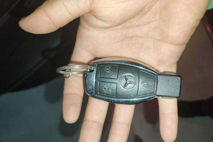 Used Mercedes-Benz C-Class 2017 Facelifted C 180 L Stylish Edition Vehicle Key