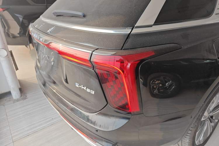 Used Hongqi E-HS9 2022 690 km Range Flagship Edition 7-Seater