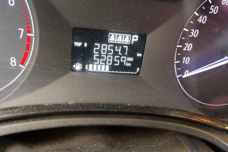 Used Buick Excelle 2020 15N CVT Elite Edition Odometer Close Up