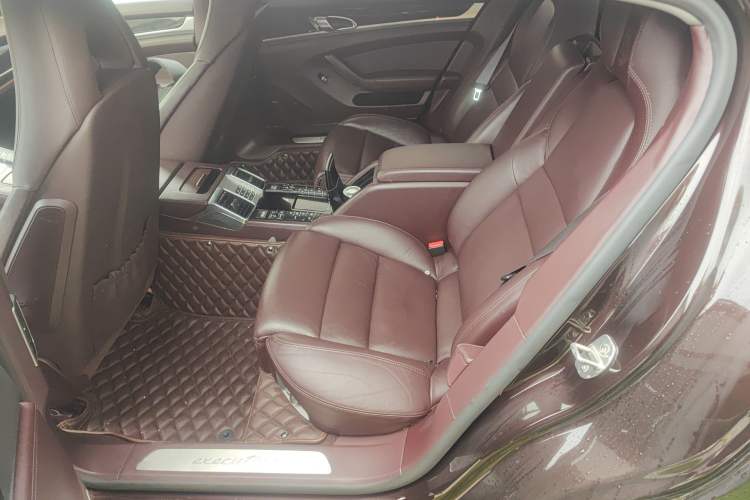 Used Porsche Panamera 2016 Panamera 4 Executive Edition 3.0T Left Rear Seat