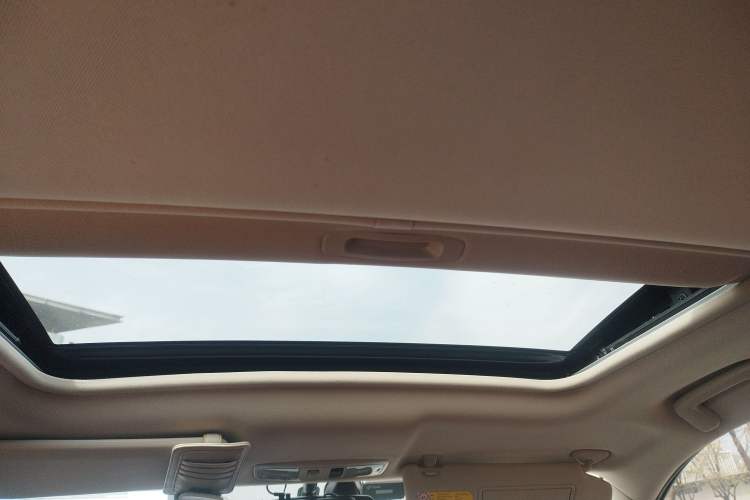 Used Mitsubishi Outlander 2018 2.4L 4x4 Elite Edition 5 Seats Headliner