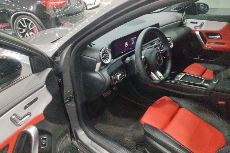 Used Mercedes-Benz A AMG 2025-Year Restyled AMG A 35 L 4MATIC Driver Seat