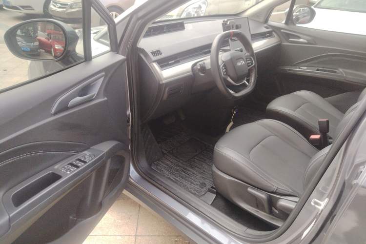 Used NETA V 2021 Long-Range Entertainment Edition Upgrade Model
