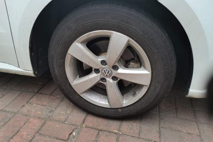 Used Volkswagen Lavida 2015 1.6L Automatic Fashion Edition