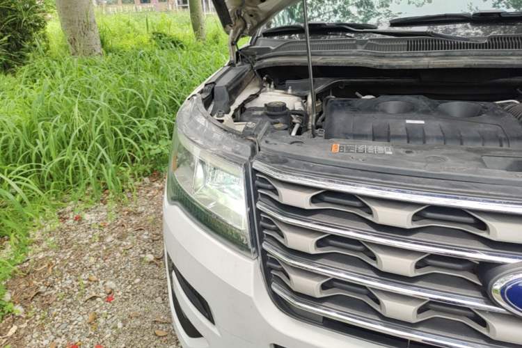 Used Ford Explorer 