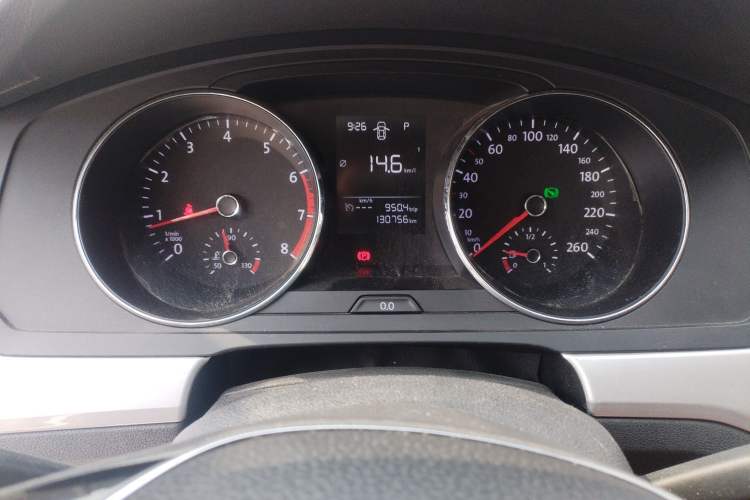 Used Volkswagen Lamando 2015 230TSI DSG Fashion Edition
