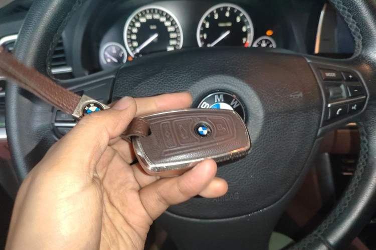 Used BMW 5 Series GT 2015 528i Leading Model Interior 1